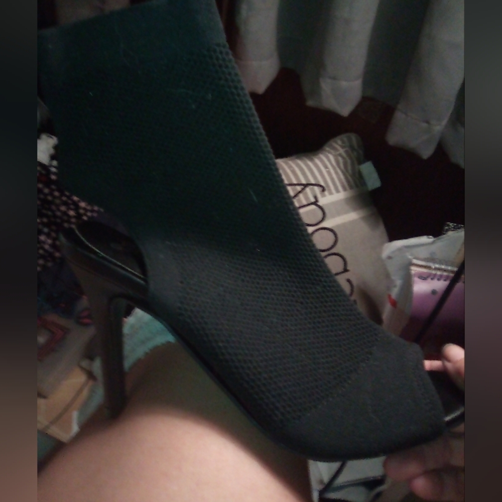 Brash stilettos black mesh size 8. 5